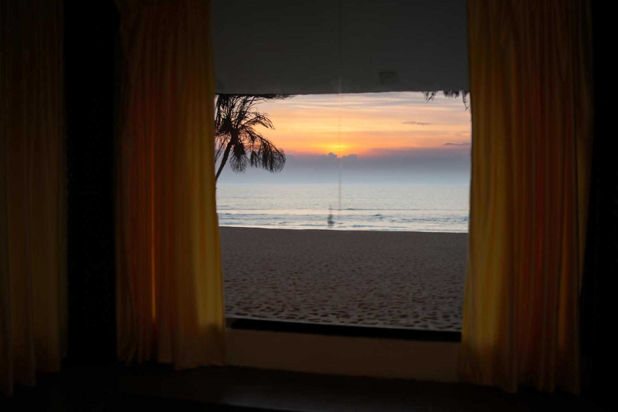 Summer Beach House Alleppy Beach アーラップーザ県 エクステリア 写真