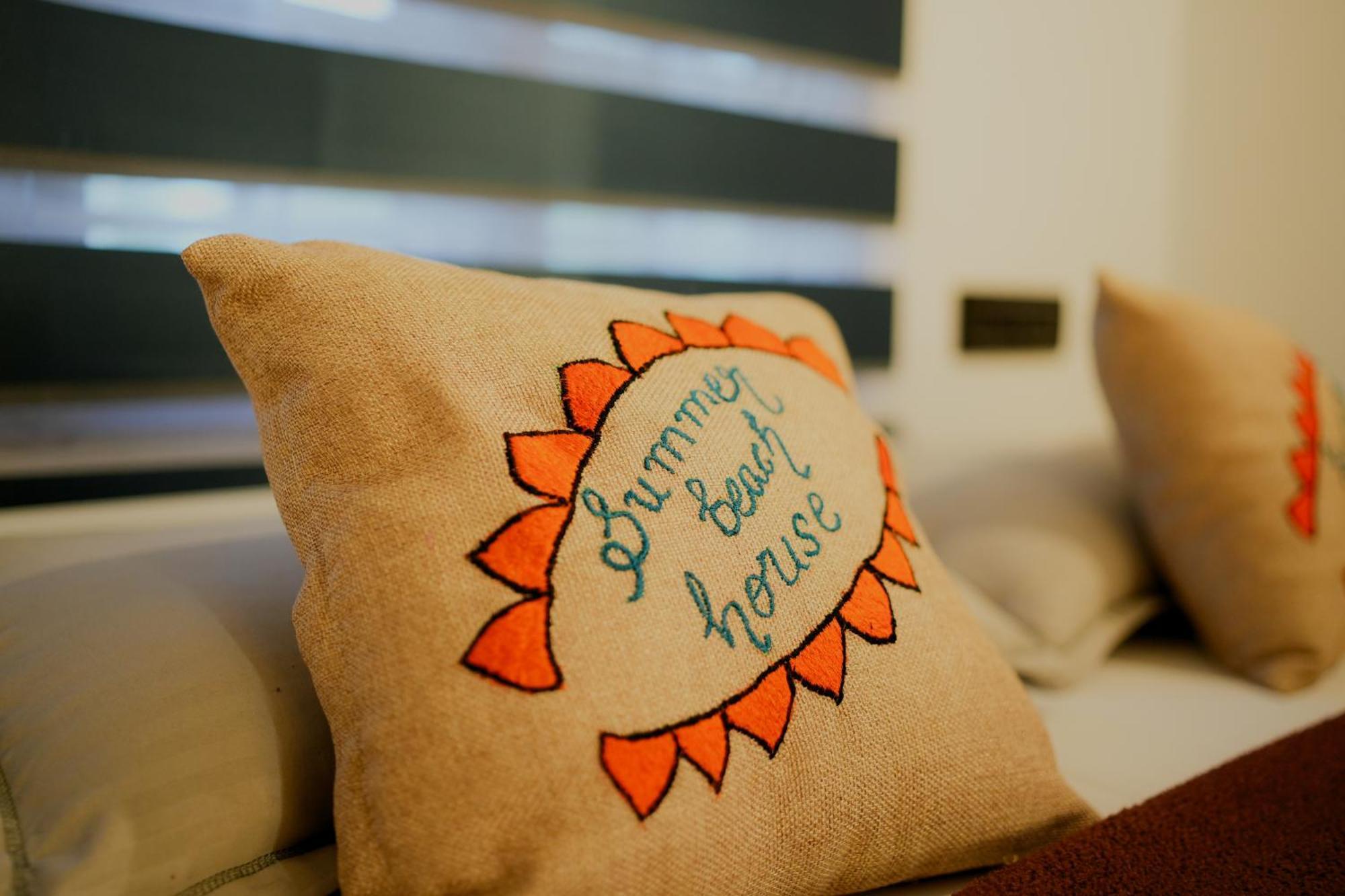 Summer Beach House Alleppy Beach アーラップーザ県 エクステリア 写真